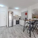 Marina Paraiso 1 Bedroom * Адехе