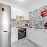 Marina Paraiso 1 Bedroom Apartment *