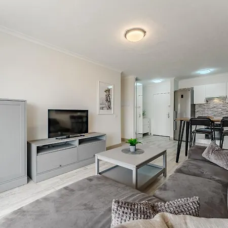 Marina Paraiso 1 Bedroom Costa Adeje (Tenerife)