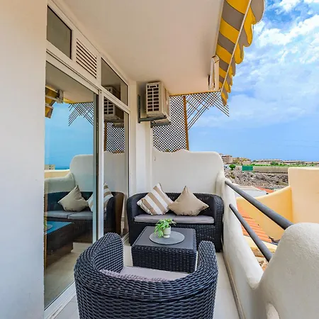 Marina Paraiso 1 Bedroom 아데제