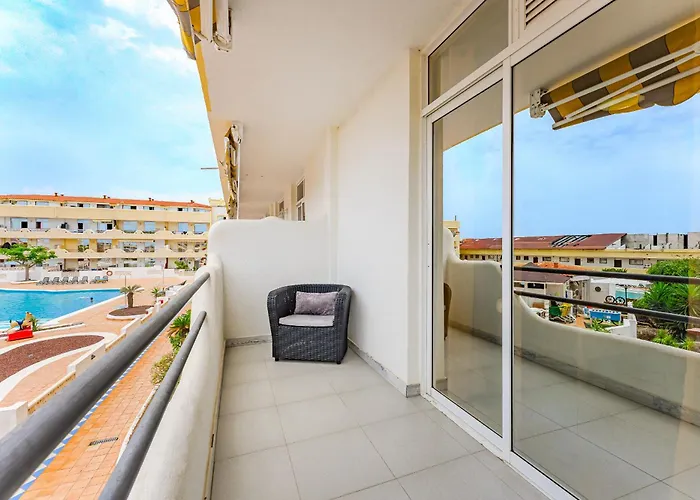 Marina Paraiso 1 Bedroom Apartment *